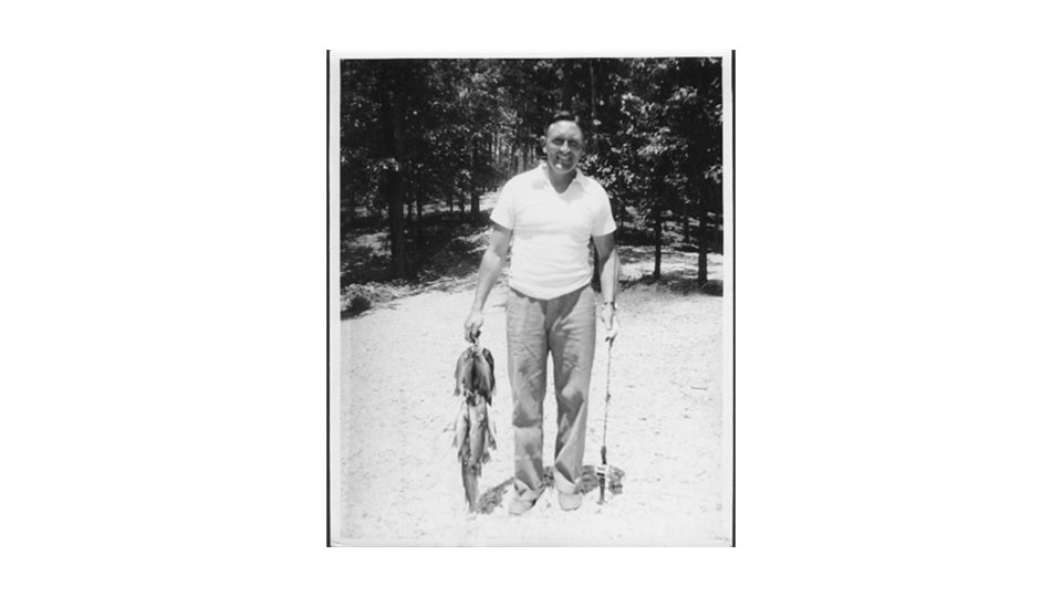 Pop with string of fish